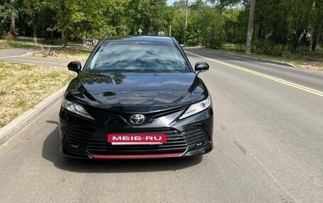 Toyota Camry, 2021 год, 3 800 000 рублей, 4 фотография
