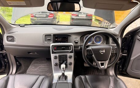 Volvo V60 I, 2013 год, 1 490 000 рублей, 24 фотография