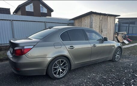 BMW 5 серия, 2005 год, 1 050 000 рублей, 2 фотография