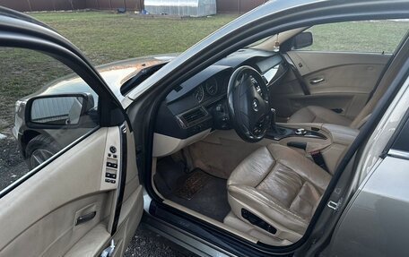 BMW 5 серия, 2005 год, 1 050 000 рублей, 4 фотография