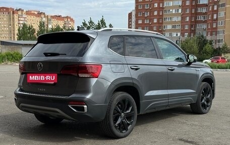 Volkswagen Taos, 2022 год, 2 400 000 рублей, 4 фотография