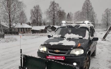 Chevrolet Niva I рестайлинг, 2010 год, 220 000 рублей, 17 фотография