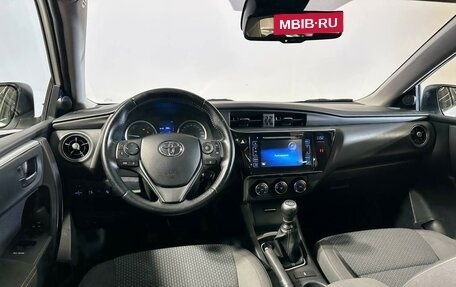 Toyota Corolla, 2018 год, 1 620 000 рублей, 6 фотография