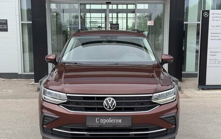 Volkswagen Tiguan II, 2021 год, 2 650 000 рублей, 2 фотография