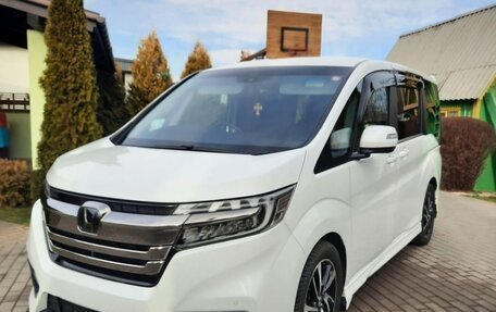 Honda Stepwgn IV, 2020 год, 2 230 000 рублей, 4 фотография