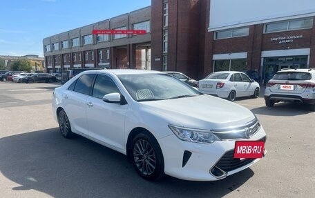 Toyota Camry, 2017 год, 2 550 000 рублей, 4 фотография