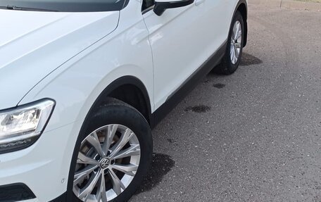 Volkswagen Tiguan II, 2018 год, 2 690 000 рублей, 8 фотография