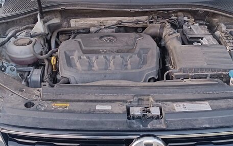 Volkswagen Tiguan II, 2018 год, 2 690 000 рублей, 16 фотография