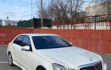 Mercedes-Benz E-Класс, 2011 год, 1 000 000 рублей, 4 фотография