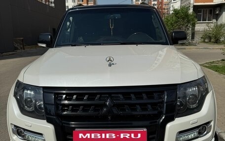 Mitsubishi Pajero IV, 2019 год, 4 350 000 рублей, 2 фотография