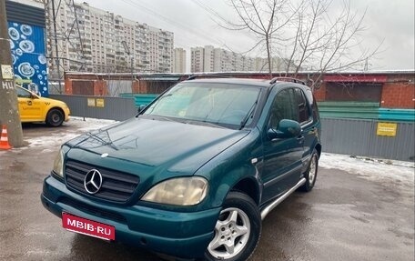 Mercedes-Benz M-Класс, 1998 год, 500 000 рублей, 1 фотография