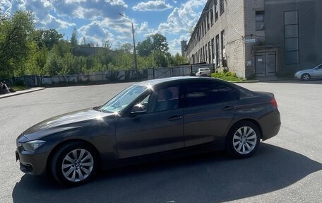 BMW 3 серия, 2012 год, 1 600 000 рублей, 2 фотография
