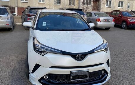 Toyota C-HR I рестайлинг, 2018 год, 2 000 000 рублей, 4 фотография
