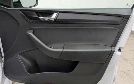 Skoda Rapid I, 2019 год, 880 000 рублей, 12 фотография