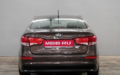 KIA Rio III рестайлинг, 2016 год, 1 015 000 рублей, 6 фотография