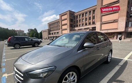 Mercedes-Benz B-Класс, 2019 год, 2 250 000 рублей, 5 фотография
