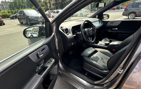 Mercedes-Benz B-Класс, 2019 год, 2 250 000 рублей, 11 фотография