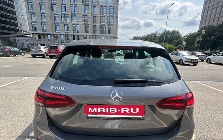 Mercedes-Benz B-Класс, 2019 год, 2 250 000 рублей, 3 фотография