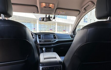 Toyota Highlander III, 2014 год, 3 200 000 рублей, 12 фотография