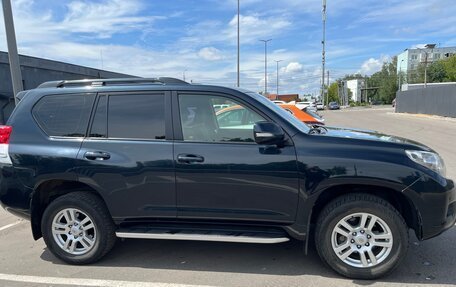 Toyota Land Cruiser Prado 150 рестайлинг 2, 2013 год, 2 500 000 рублей, 3 фотография
