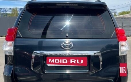 Toyota Land Cruiser Prado 150 рестайлинг 2, 2013 год, 2 500 000 рублей, 12 фотография
