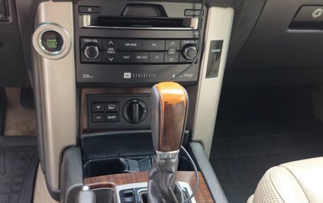 Toyota Land Cruiser Prado 150 рестайлинг 2, 2011 год, 3 005 000 рублей, 6 фотография