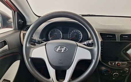 Hyundai Solaris II рестайлинг, 2012 год, 570 000 рублей, 8 фотография