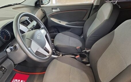 Hyundai Solaris II рестайлинг, 2012 год, 570 000 рублей, 12 фотография