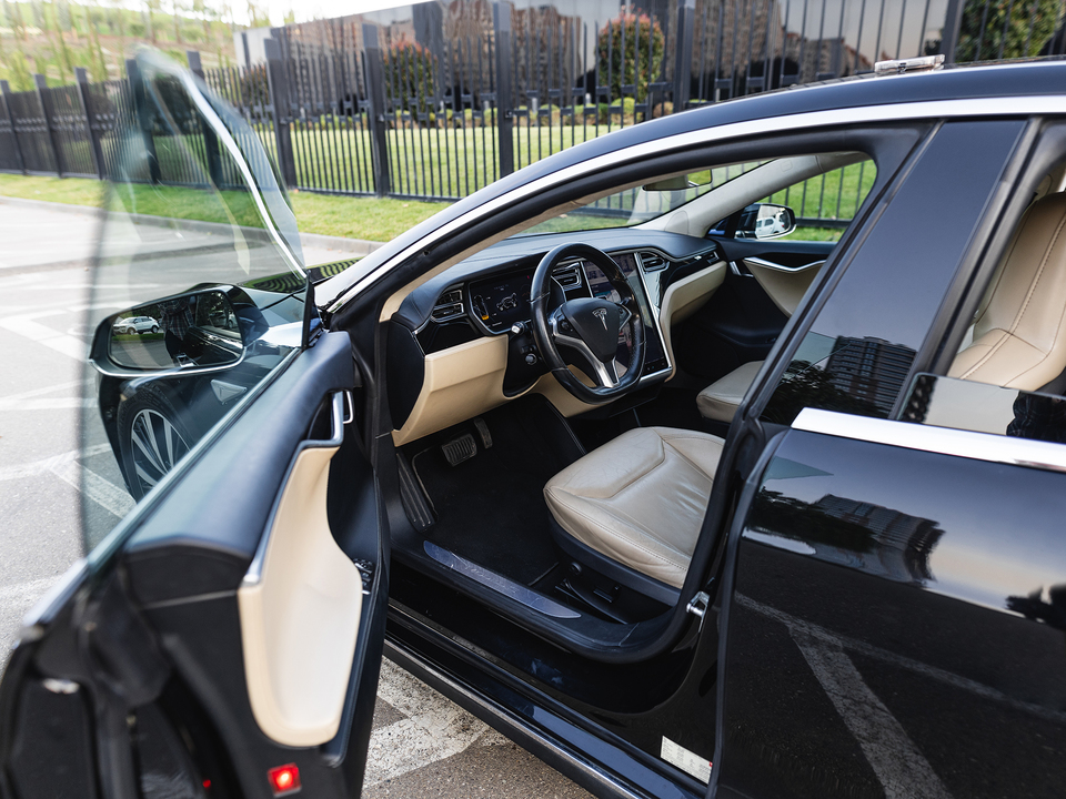Tesla Model S I, 2016 год, 2 790 000 рублей, 21 фотография