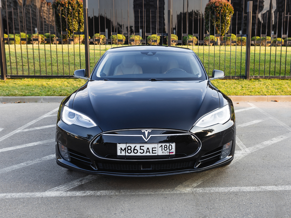 Tesla Model S I, 2016 год, 2 790 000 рублей, 3 фотография