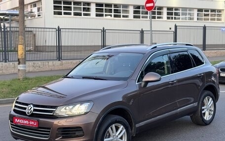 Volkswagen Touareg III, 2011 год, 1 915 000 рублей, 1 фотография