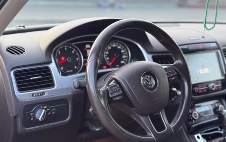 Volkswagen Touareg III, 2011 год, 1 915 000 рублей, 8 фотография