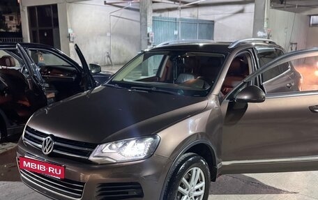 Volkswagen Touareg III, 2011 год, 1 915 000 рублей, 18 фотография