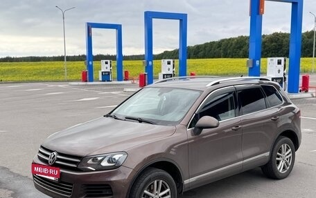 Volkswagen Touareg III, 2011 год, 1 915 000 рублей, 19 фотография