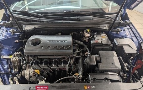 Hyundai Elantra, 2021 год, 2 080 000 рублей, 3 фотография