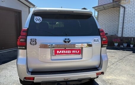 Toyota Land Cruiser Prado 150 рестайлинг 2, 2018 год, 6 200 000 рублей, 4 фотография
