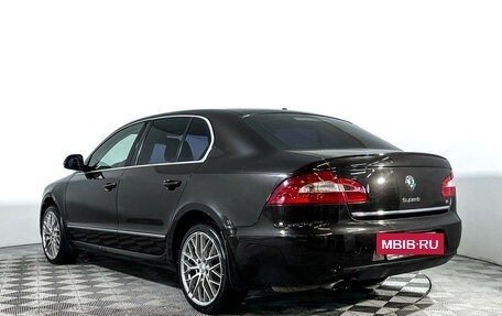 Skoda Superb III рестайлинг, 2012 год, 797 000 рублей, 7 фотография