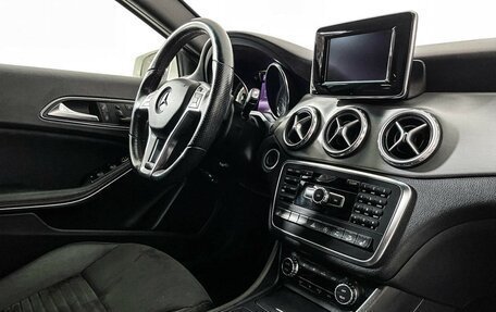 Mercedes-Benz GLA, 2015 год, 1 897 000 рублей, 9 фотография