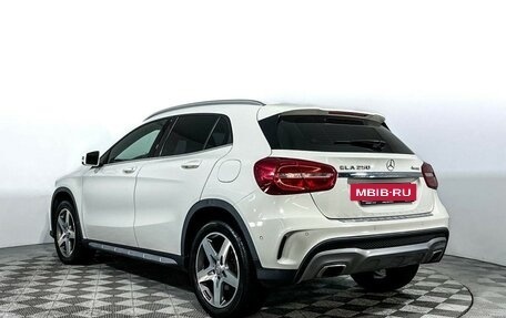 Mercedes-Benz GLA, 2015 год, 1 897 000 рублей, 7 фотография