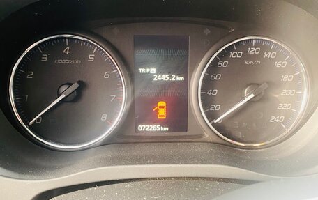 Mitsubishi Outlander III рестайлинг 3, 2014 год, 1 800 000 рублей, 5 фотография
