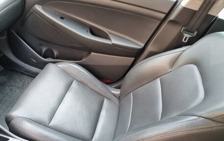 Hyundai Tucson III, 2018 год, 2 070 000 рублей, 6 фотография