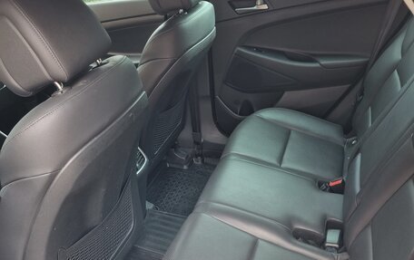 Hyundai Tucson III, 2018 год, 2 070 000 рублей, 14 фотография
