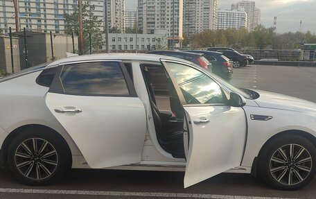 KIA Optima IV, 2018 год, 2 250 000 рублей, 25 фотография