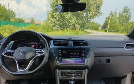 Volkswagen Tiguan II, 2021 год, 3 600 000 рублей, 4 фотография