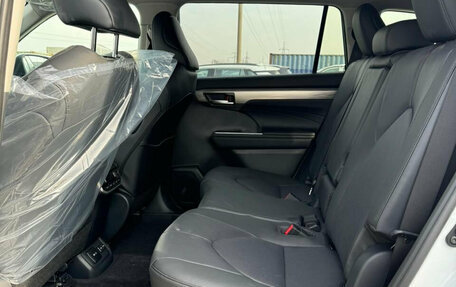 Toyota Highlander, 2025 год, 4 690 000 рублей, 4 фотография