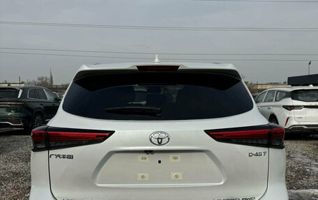 Toyota Highlander, 2025 год, 4 690 000 рублей, 10 фотография