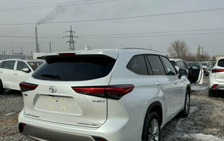 Toyota Highlander, 2025 год, 4 690 000 рублей, 8 фотография