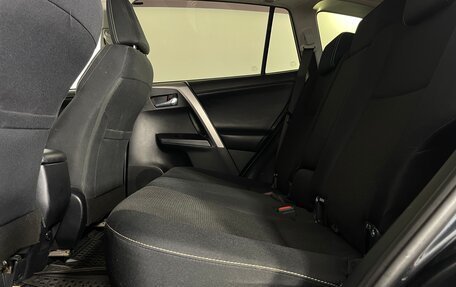 Toyota RAV4, 2017 год, 2 155 000 рублей, 13 фотография