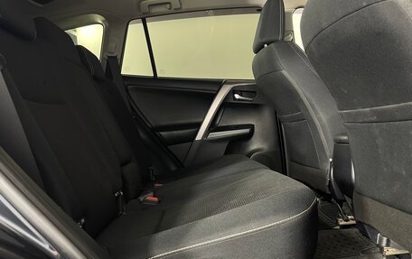 Toyota RAV4, 2017 год, 2 155 000 рублей, 14 фотография