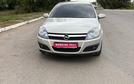 Opel Astra H, 2006 год, 575 000 рублей, 1 фотография